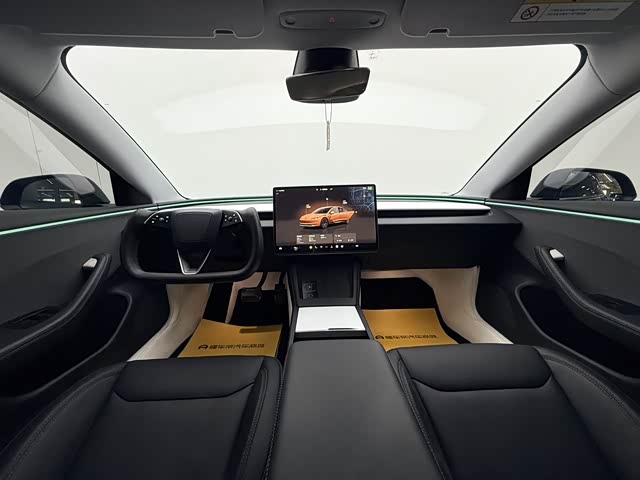 Фото 7 - Tesla Model 3