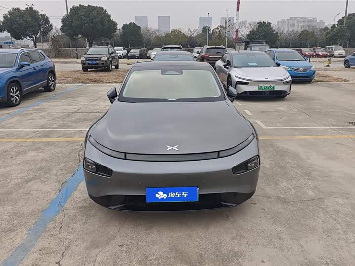 Фото 2 - XPeng P7