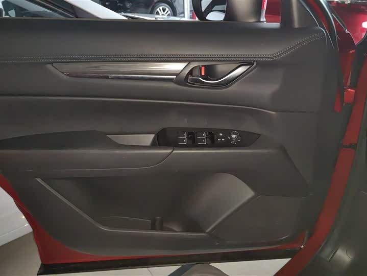 Фото 7 - Mazda CX-5