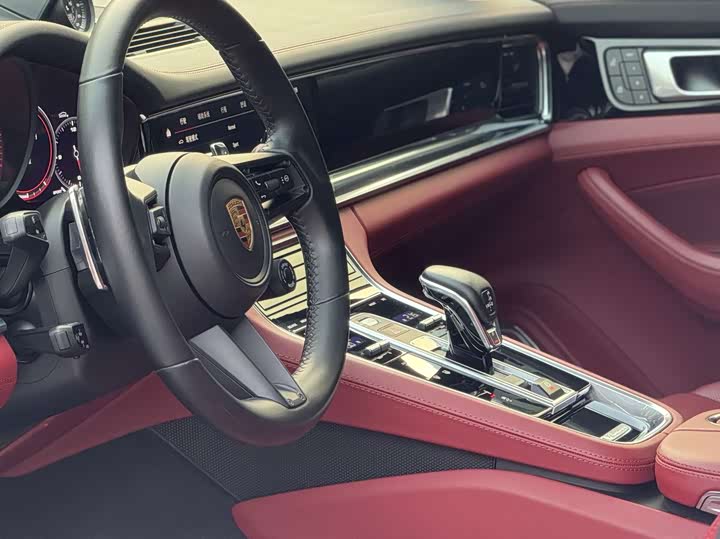 Фото 8 - Porsche Panamera