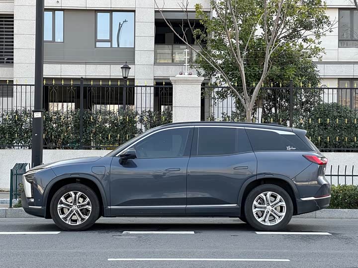 Фото 4 - Nio ES8