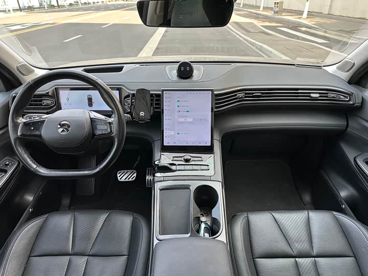 Фото 6 - Nio ES8