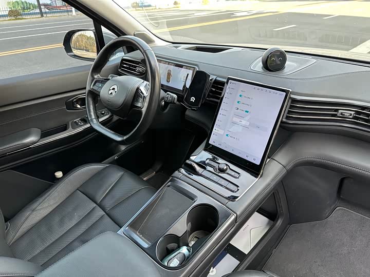 Фото 8 - Nio ES8