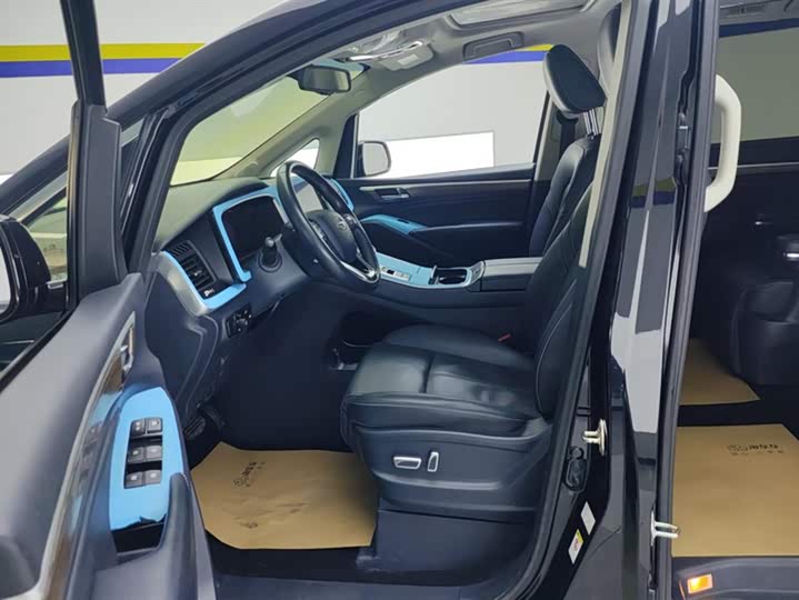 Фото 9 - GAC Trumpchi M8