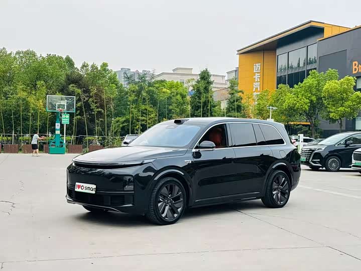 Фото 1 - LiXiang L9