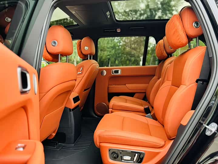 Фото 8 - LiXiang L9