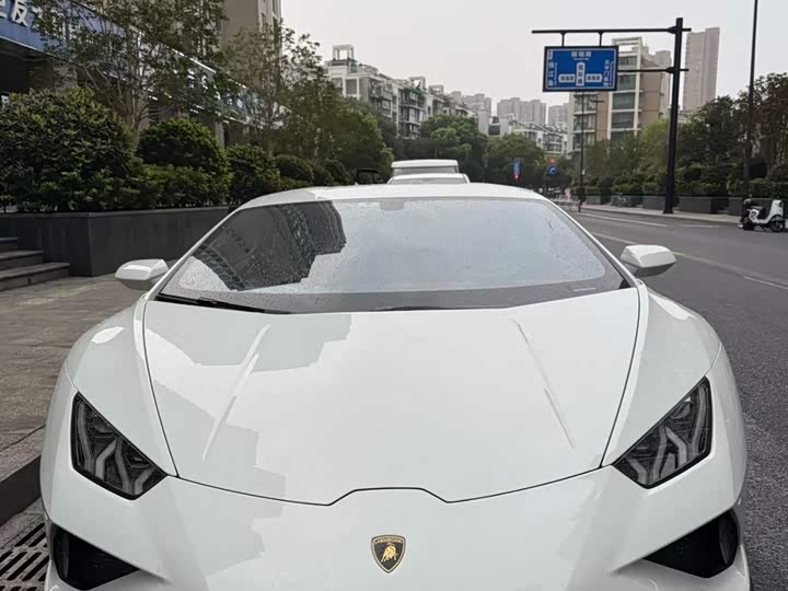 Фото 5 - Lamborghini Huracán