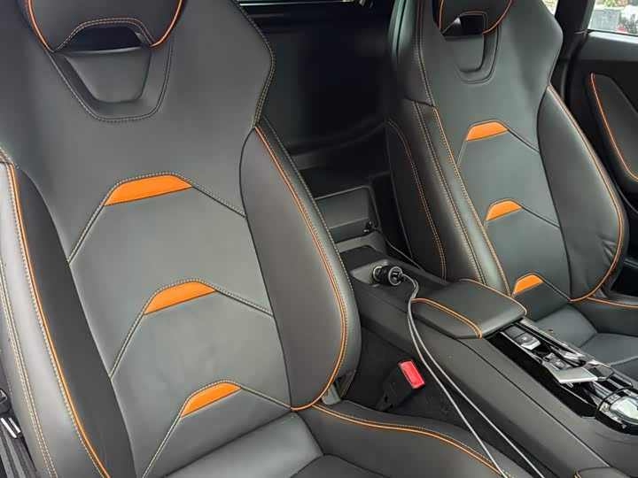 Фото 8 - Lamborghini Huracán