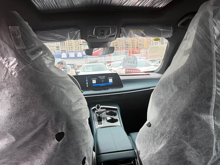 Фото 7 - MG Motor 7