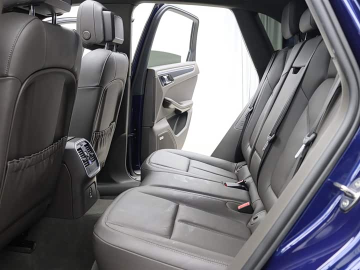 Фото 8 - Porsche Macan