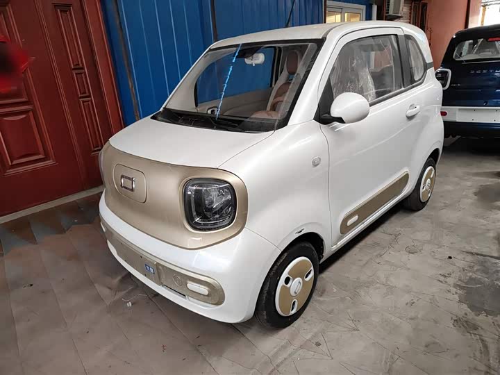 Фото 1 - Bestune Pony