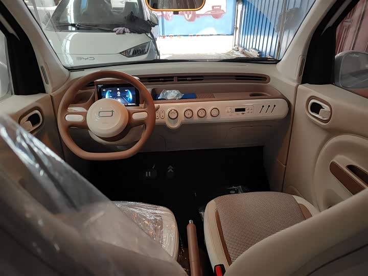 Фото 9 - Bestune Pony