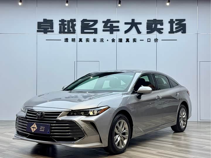 Фото 1 - Toyota Avalon