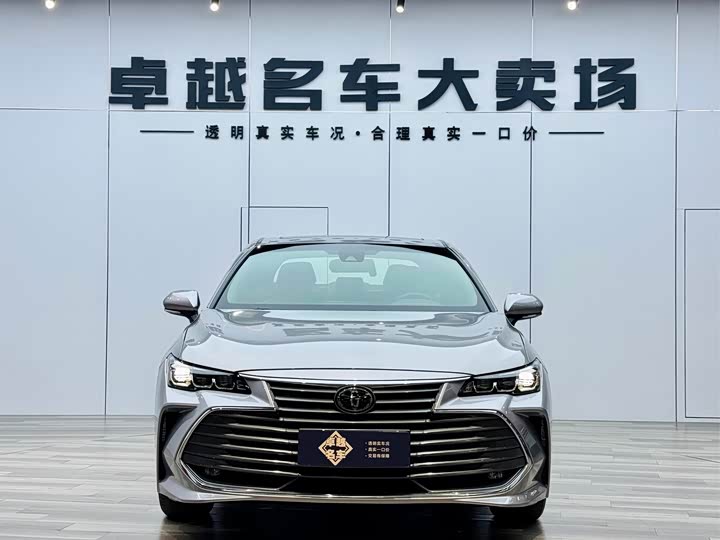 Фото 2 - Toyota Avalon