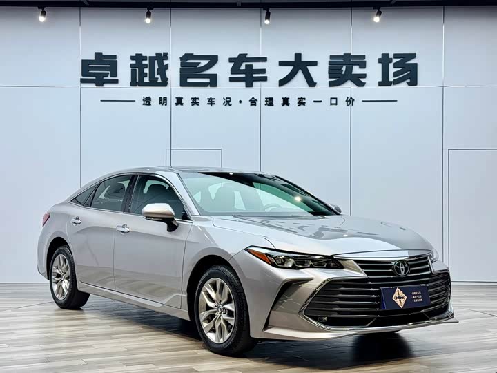 Фото 3 - Toyota Avalon