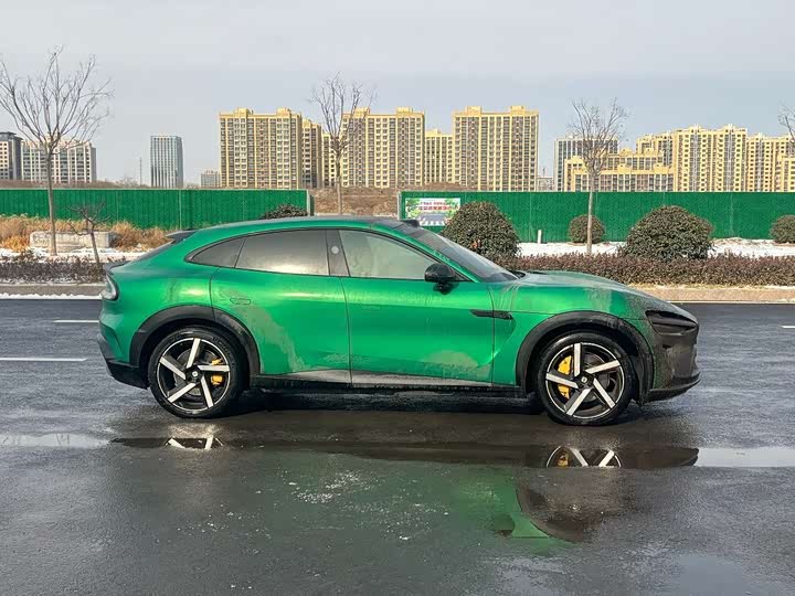 Фото 3 - Xiaomi YU7