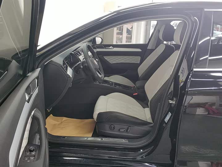 Фото 9 - Volkswagen Magotan