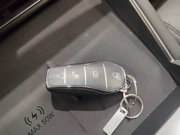 Фото 9 - BYD Qin L