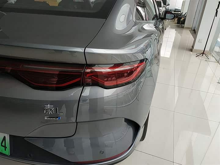 Фото 8 - BYD Qin L