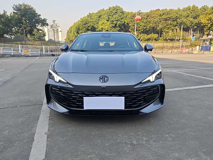 Фото 2 - MG Motor 7