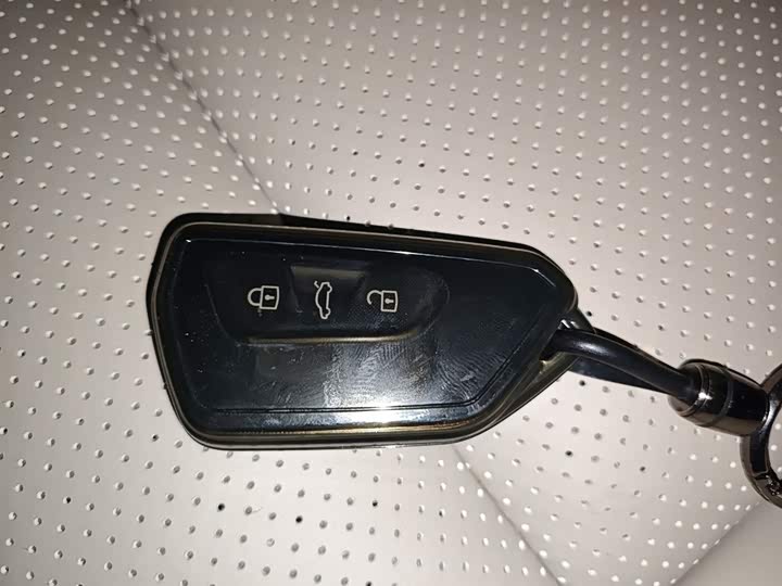 Фото 9 - Volkswagen ID.4 Crozz