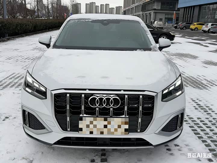Фото 2 - Audi Q2L