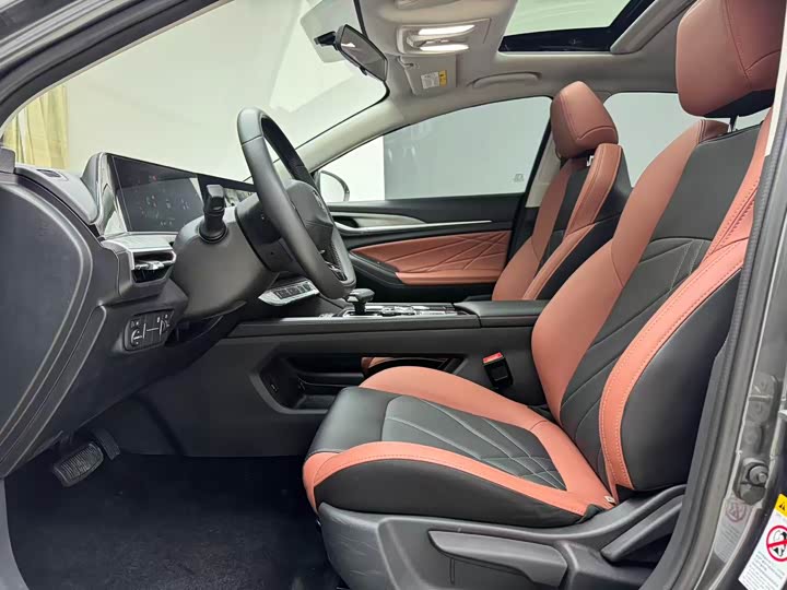 Фото 3 - Changan Eado Plus