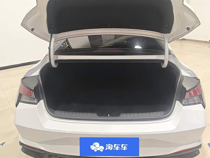 Фото 4 - Hyundai Elantra N line