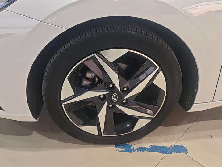 Фото 6 - Hyundai Elantra N line