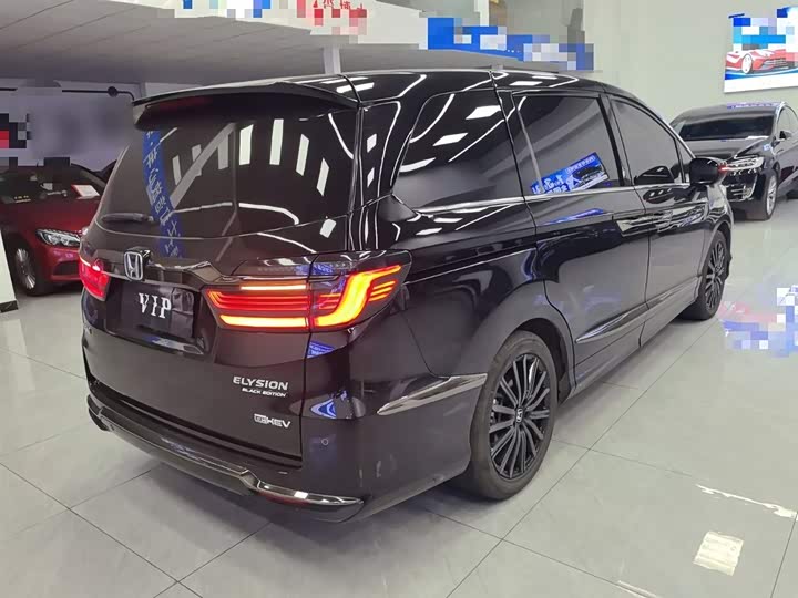 Фото 7 - Honda Elysion