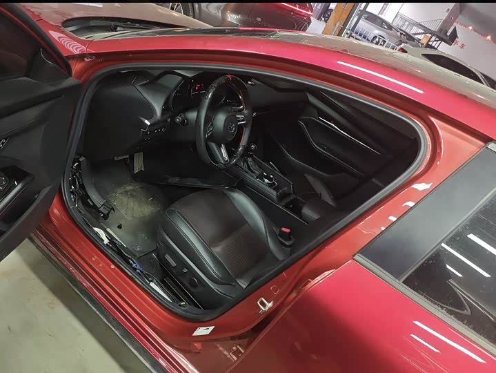 Фото 2 - Mazda 3 (Axela)