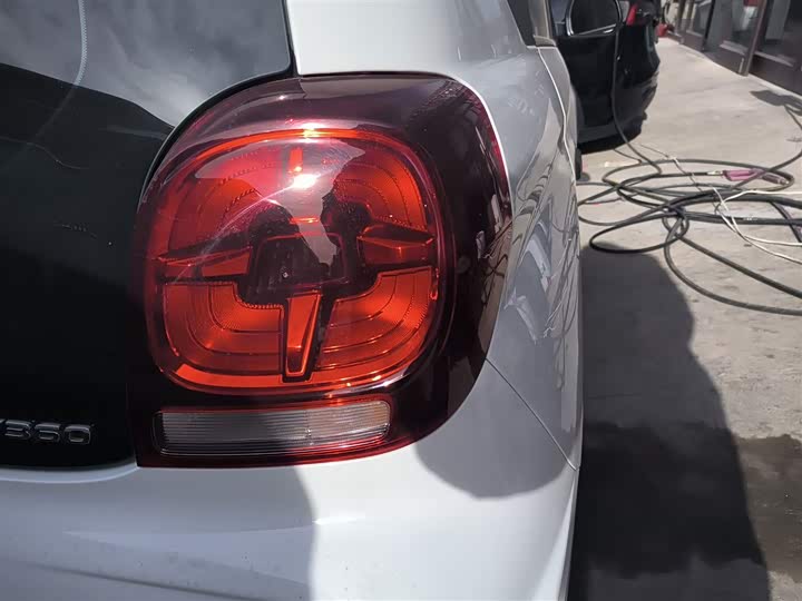 Фото 8 - Roewe Clever