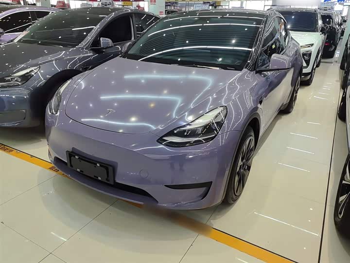 Фото 1 - Tesla Model Y