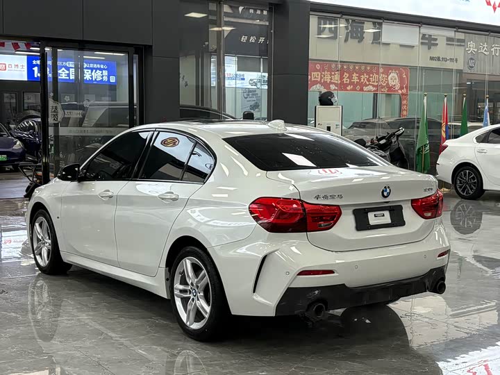 Фото 9 - BMW 1 Series