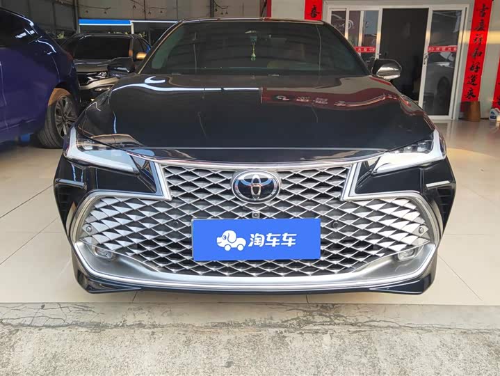 Фото 2 - Toyota Avalon