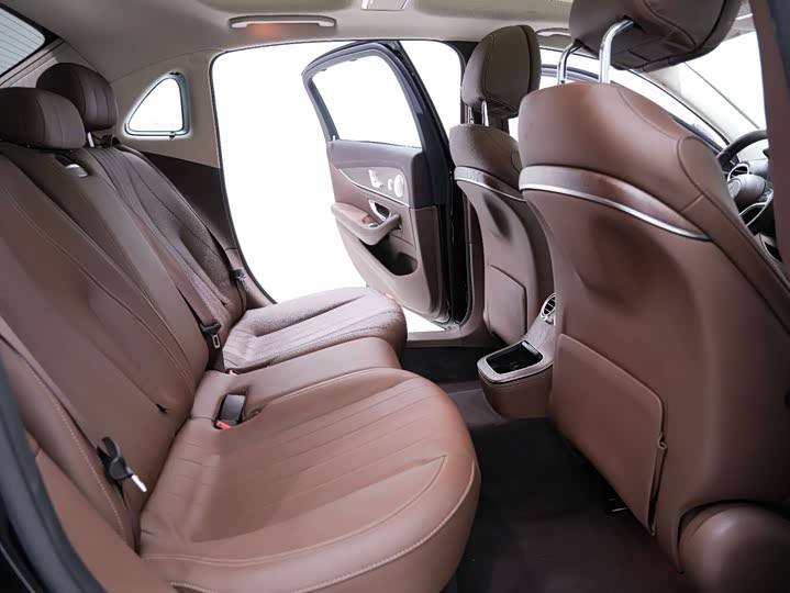 Фото 8 - Mercedes-Benz E-Class