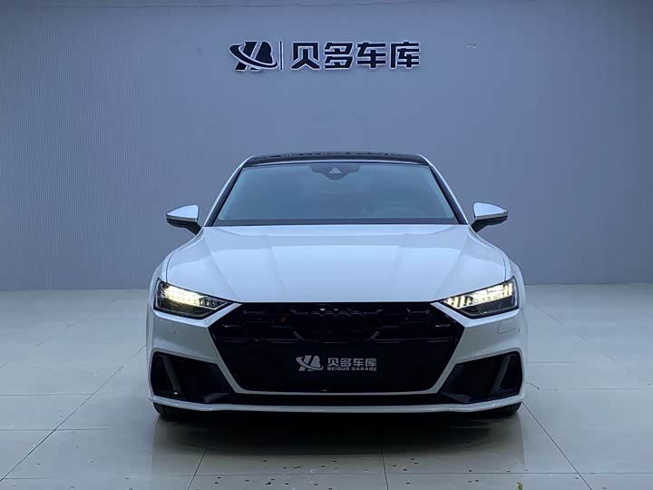 Фото 2 - Audi A7