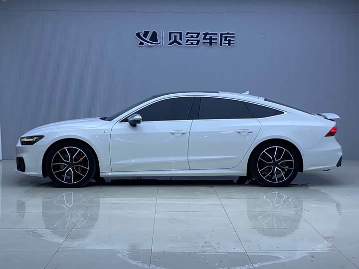 Фото 3 - Audi A7