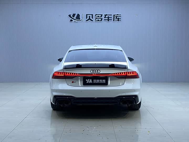 Фото 4 - Audi A7