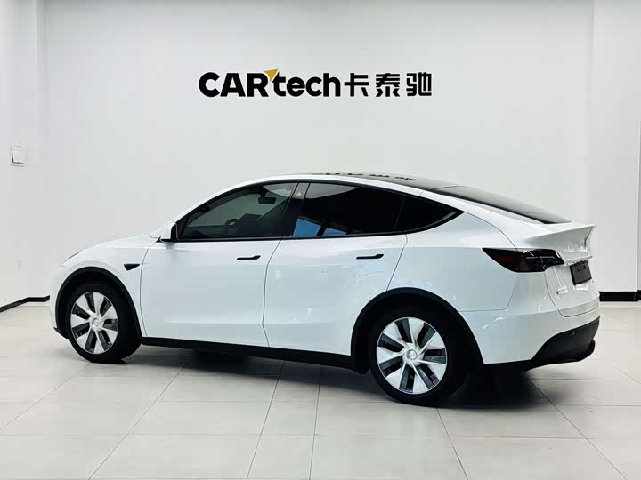 Фото 6 - Tesla Model Y