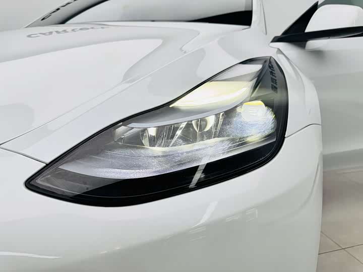 Фото 9 - Tesla Model Y