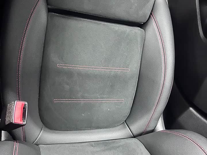 Фото 6 - Mercedes-Benz CLA-Class