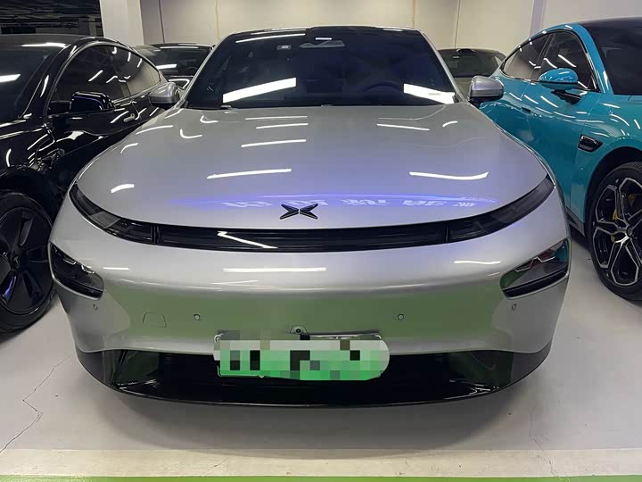 Фото 2 - XPeng P7