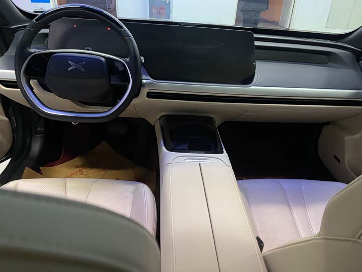 Фото 4 - XPeng P7