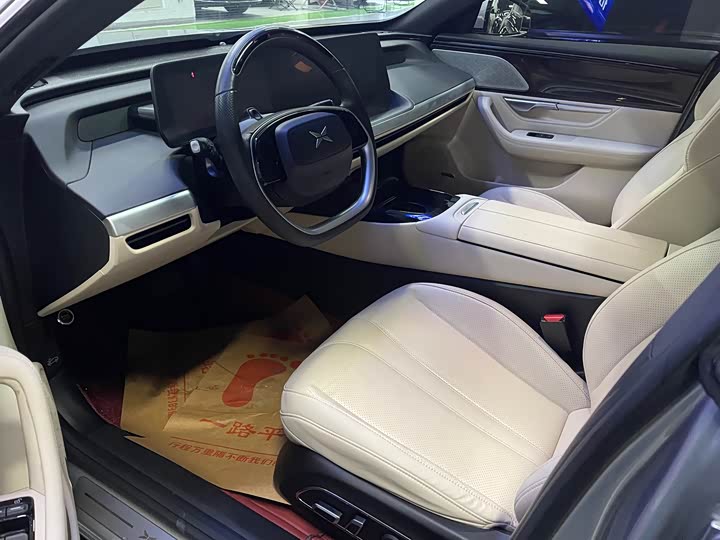 Фото 5 - XPeng P7