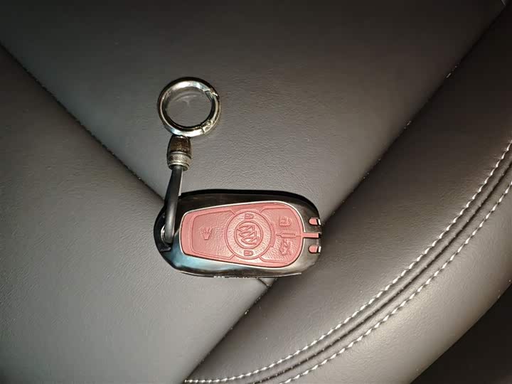 Фото 9 - Buick Regal