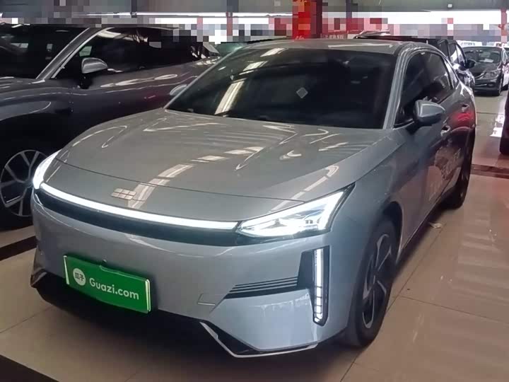 Фото 2 - Geely Galaxy L6