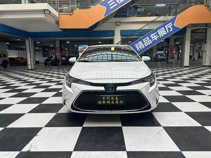 Фото 2 - Toyota Levin