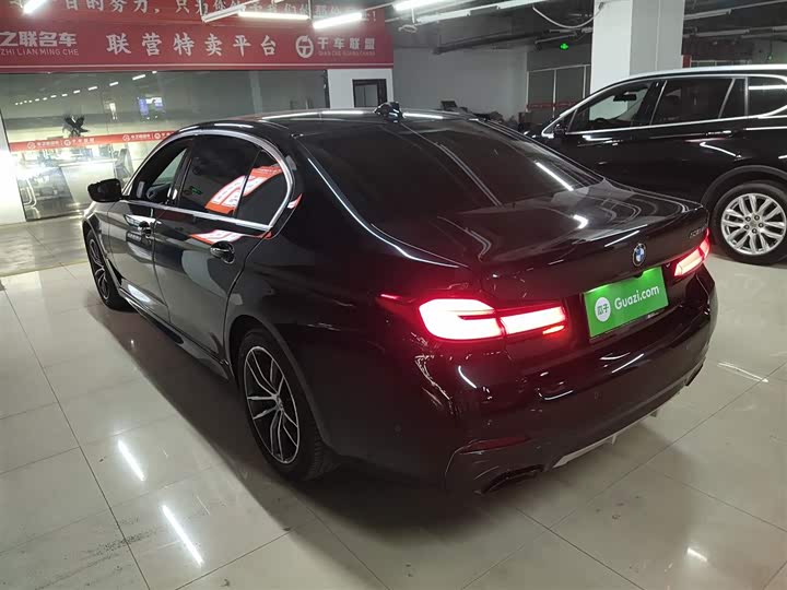 Фото 5 - BMW 5 Series