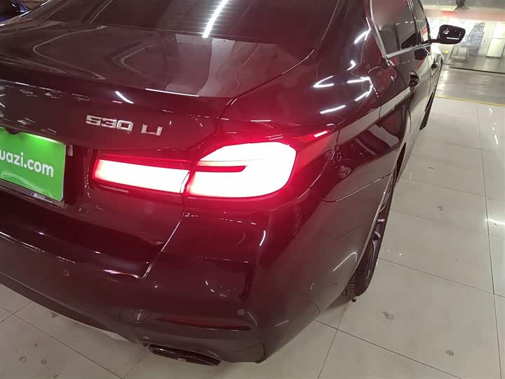 Фото 8 - BMW 5 Series